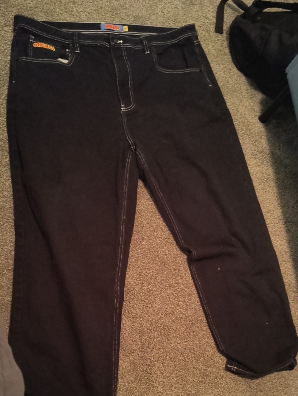 Empyre Men's Black Relaxed Fit Jeans with Contrast Stitching